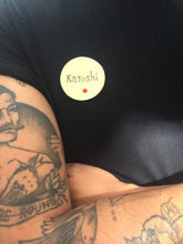 Cargar imagen en el visor de la galería, Karoshi / Pinches Pines By Lodo